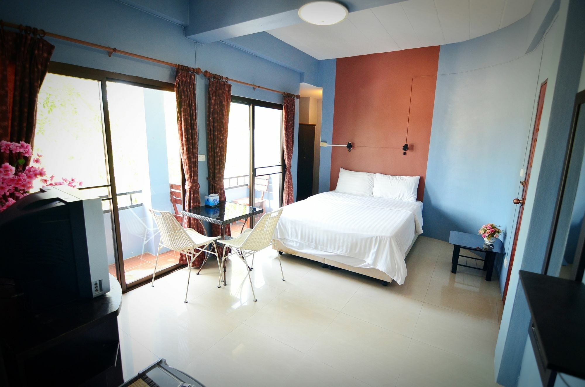 Hotel The Famous House - Jomtien Esterno foto