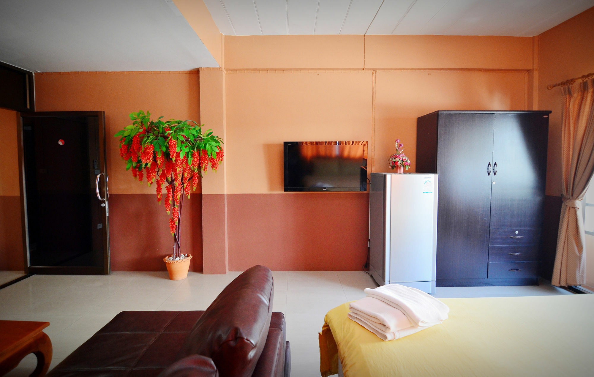 Hotel The Famous House - Jomtien Esterno foto