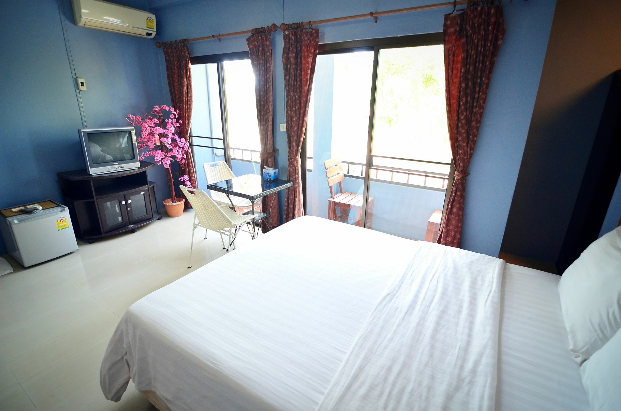 Hotel The Famous House - Jomtien Esterno foto